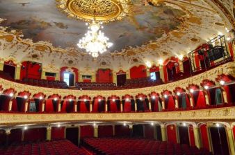 Teatrul National “Vasile Alecsandri” din Iasi isi deschide portile dupa 8 ani de lucrari de renovare si consolidare - poza 5