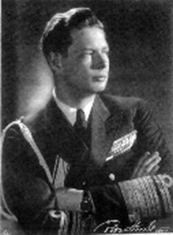 Regele Mihai I al României (n. 25 octombrie 1921, Sinaia)